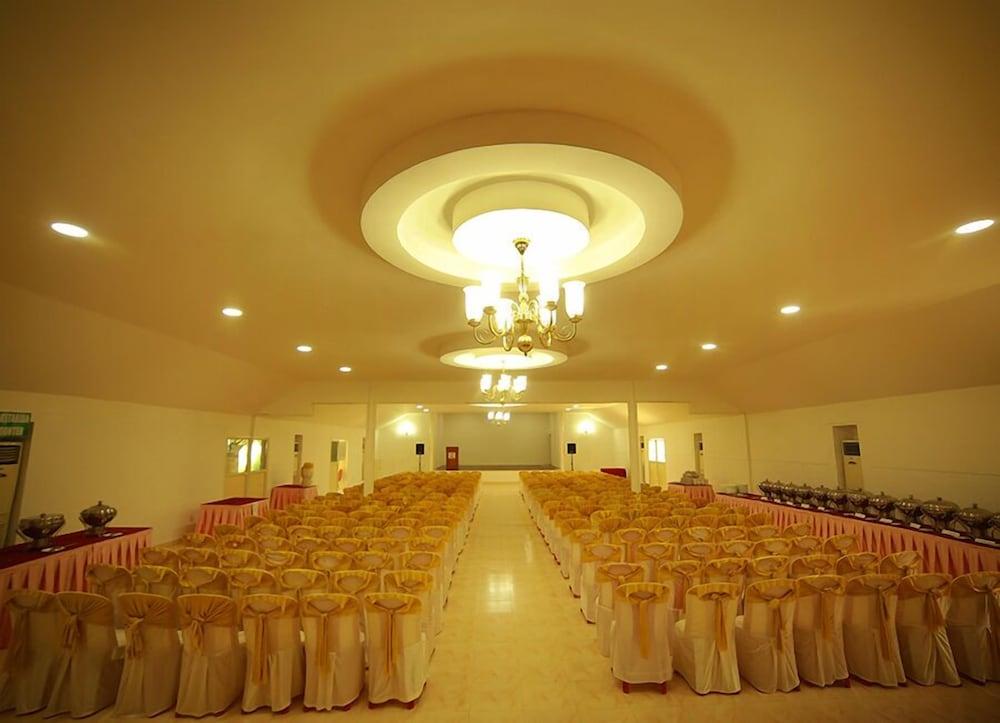 Quality Airport Hotels Nedumbassery Exteriér fotografie