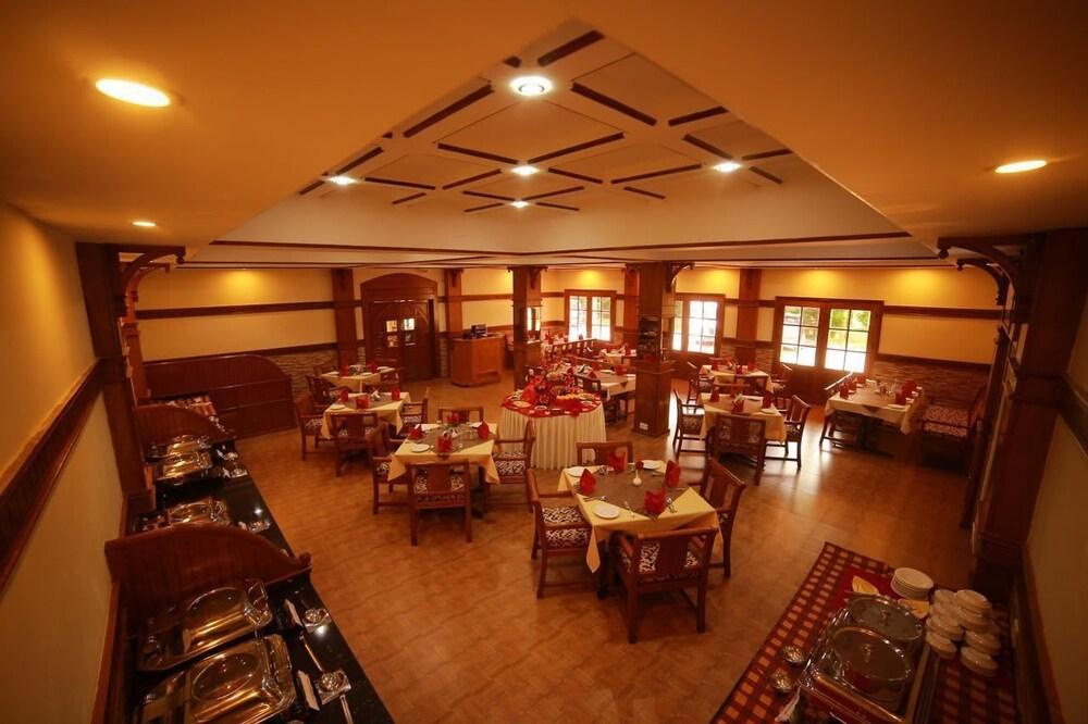 Quality Airport Hotels Nedumbassery Exteriér fotografie